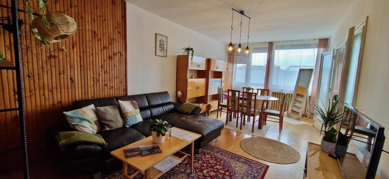 Nosztalgia Apartman Lejlighed Veszprém Eksteriør billede