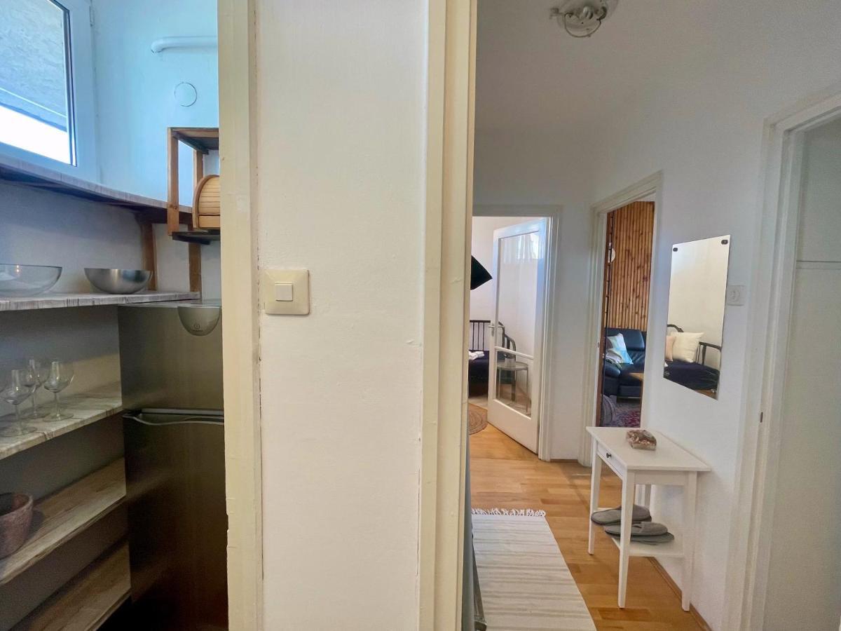 Nosztalgia Apartman Lejlighed Veszprém Eksteriør billede