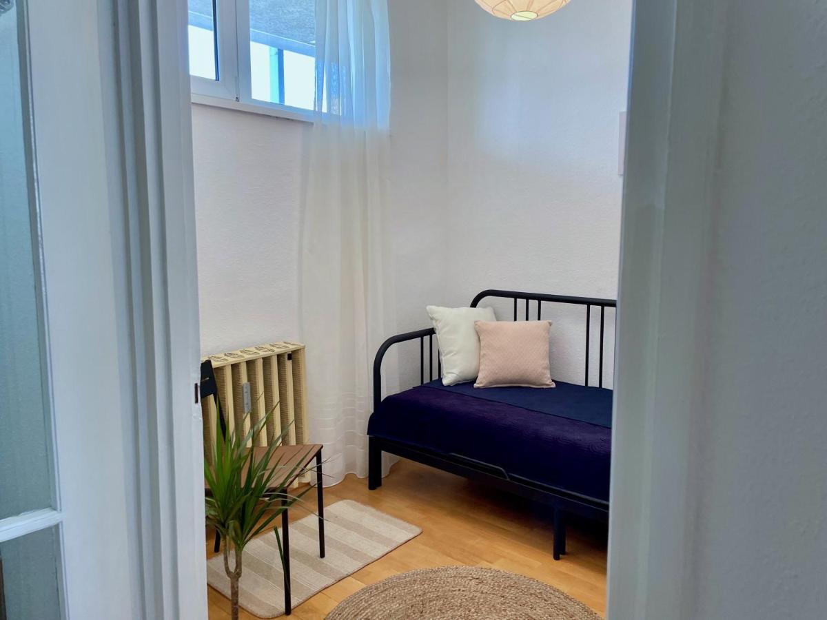 Nosztalgia Apartman Lejlighed Veszprém Eksteriør billede